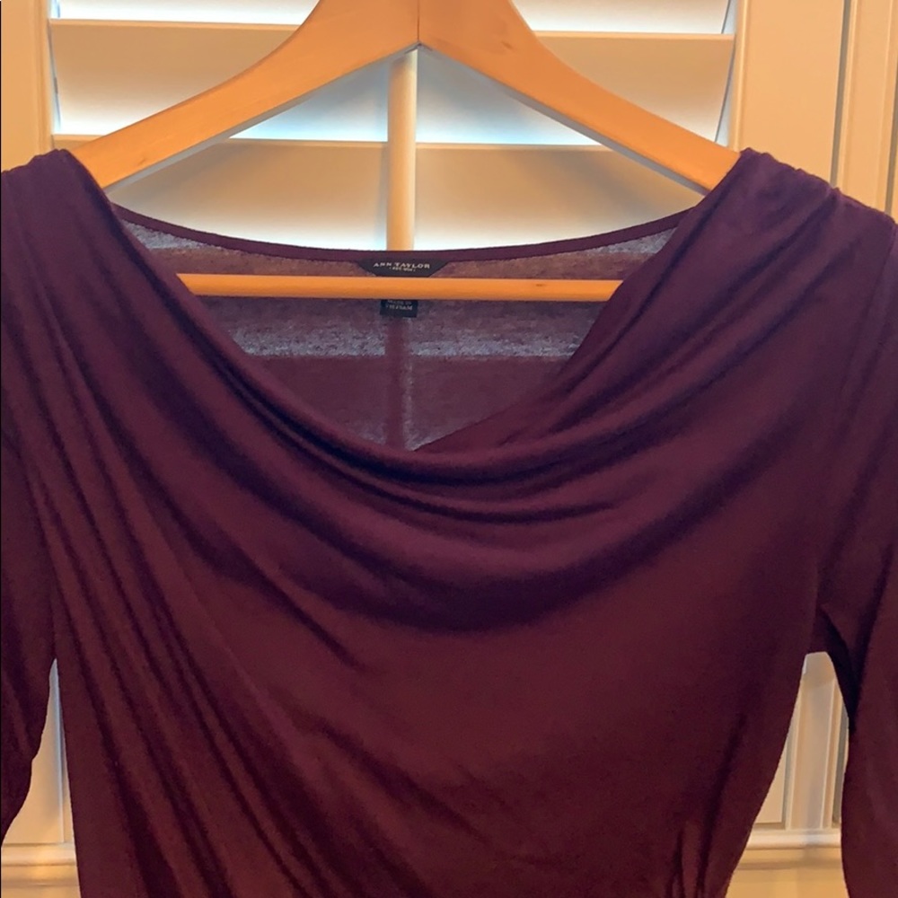 🍁Ann Taylor🍂 Small Ruched Maroon Top